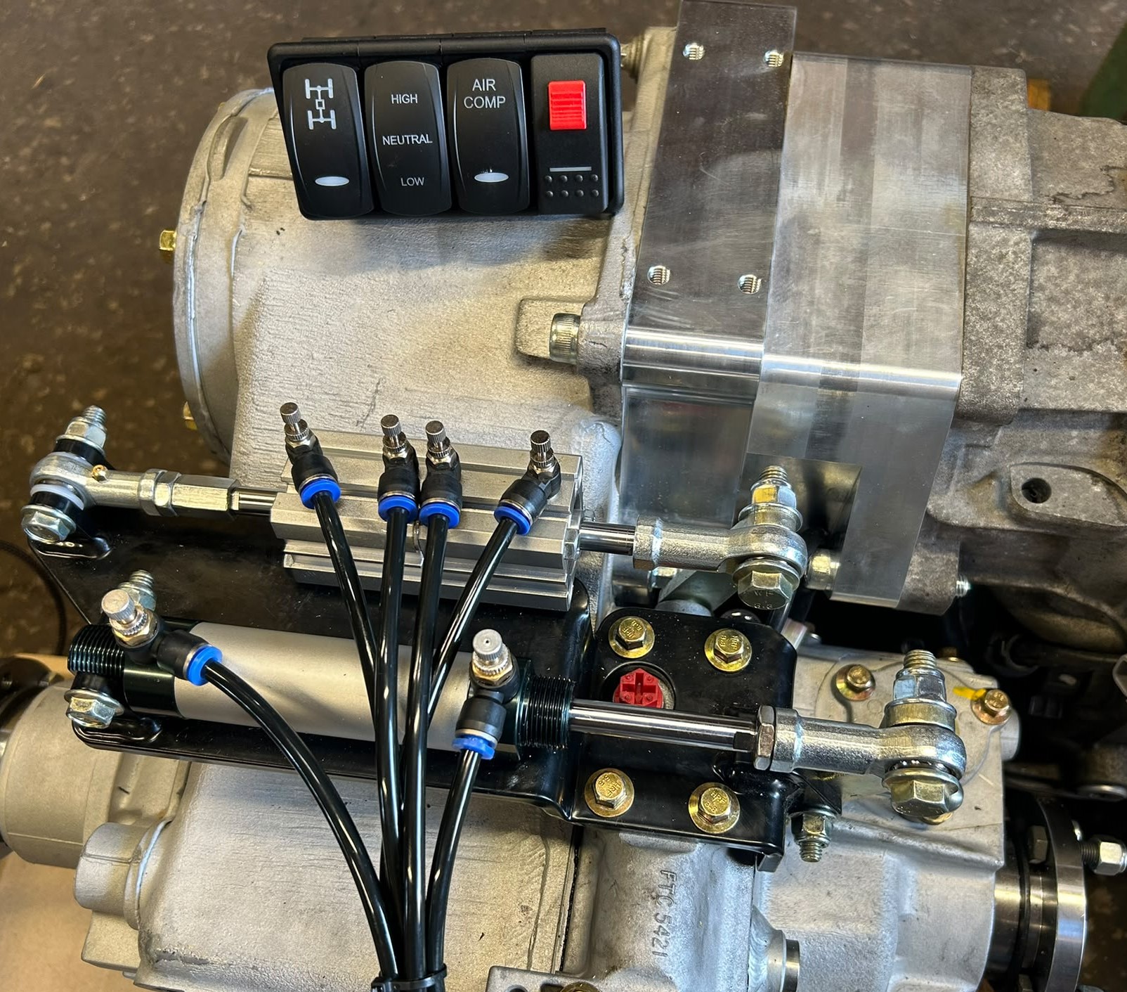 LT230 Pneumatic High/Neutral/Low and Diff lock kit
